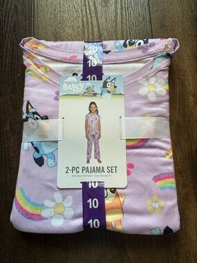 NEW girls Bluey pajamas size 10